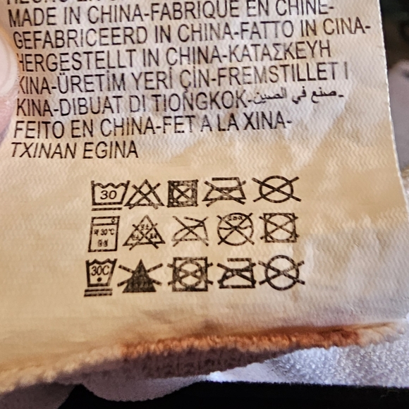 Zara White and Red Textured One Piece Swimsuit - Picture 7 of 7